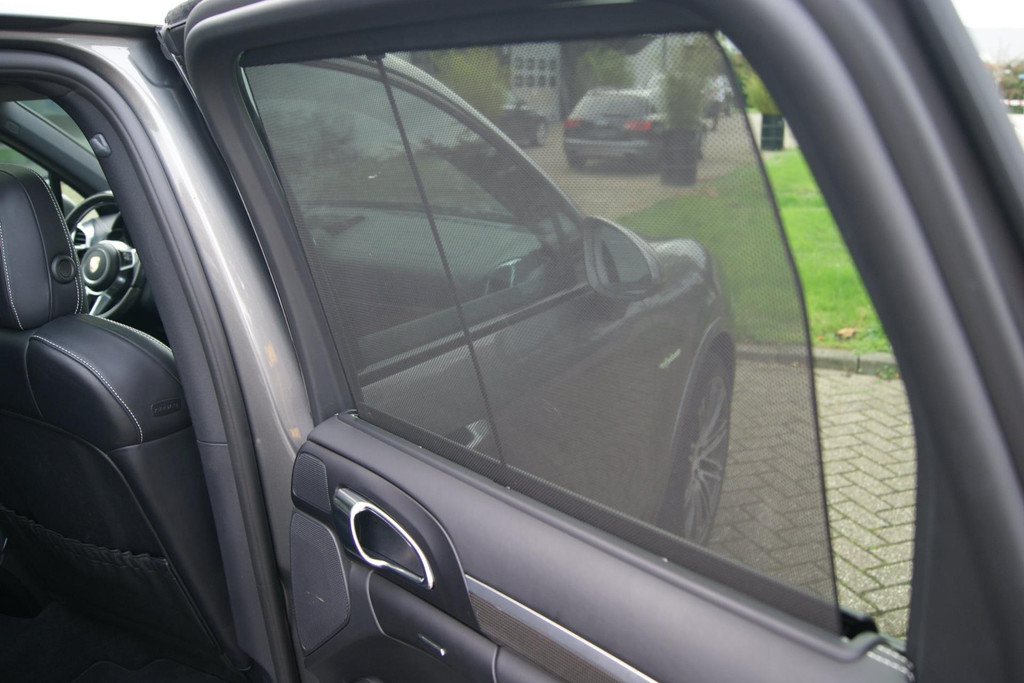 31895935-44.jpg