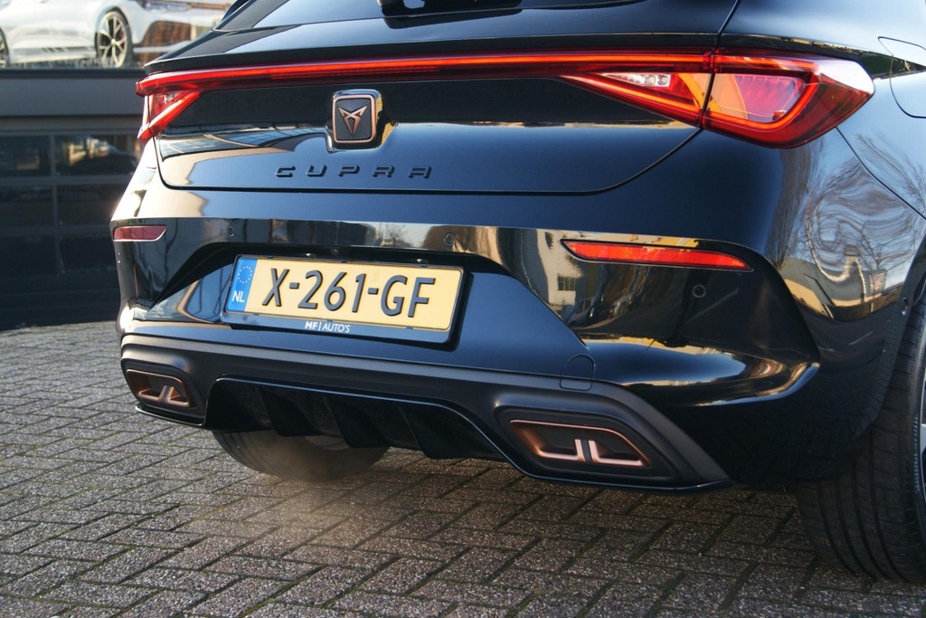 36702804-25.jpg