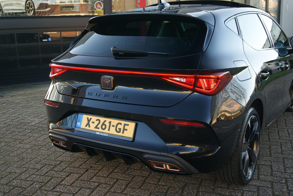 36702804-8.jpg