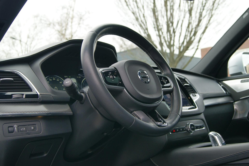 37091370-43.jpg