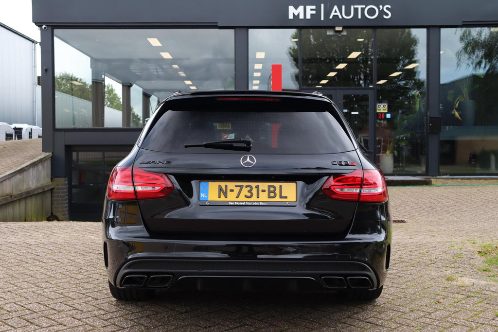 38326818-4.jpg