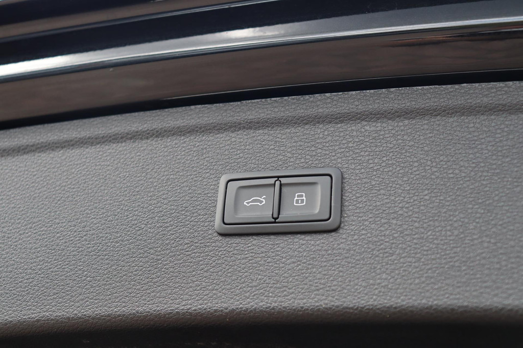 39025526-94.jpg