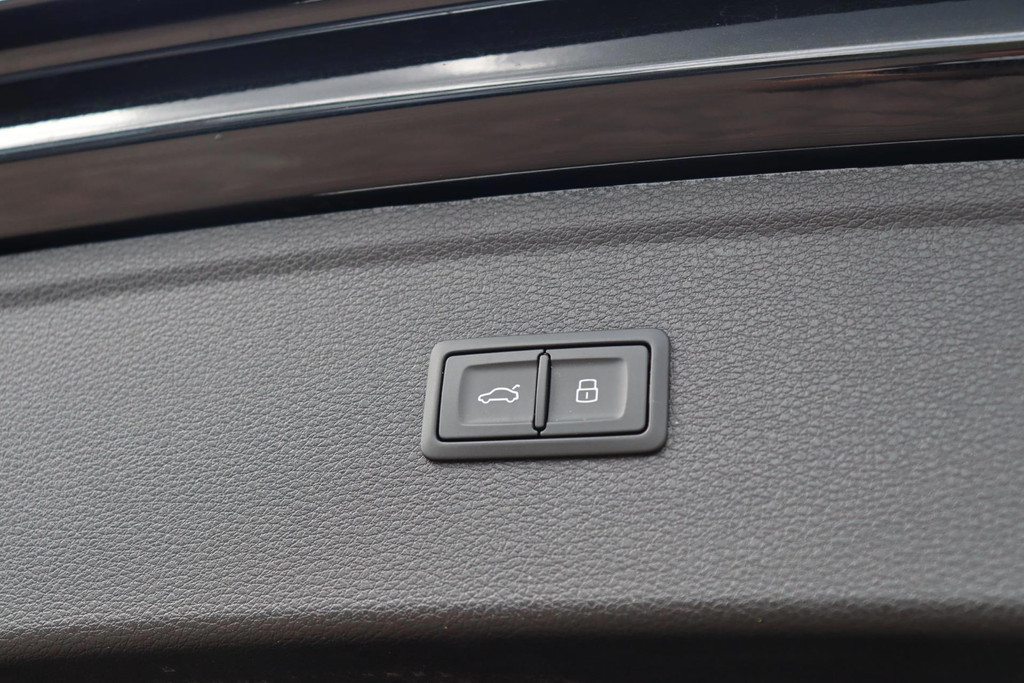 39025526-94.jpg